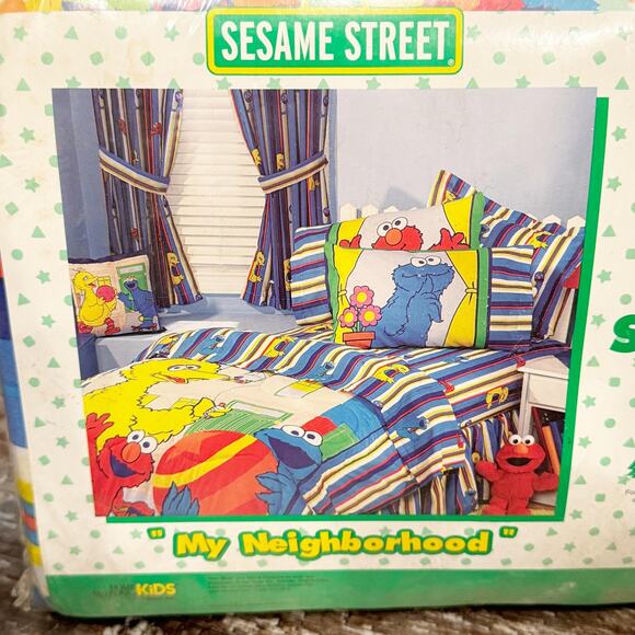 Vintage‎ Sesame Street Twin Sheet Set 2000 Elmo Cookie Monster My Neighborhood - Picture 5 of 9
